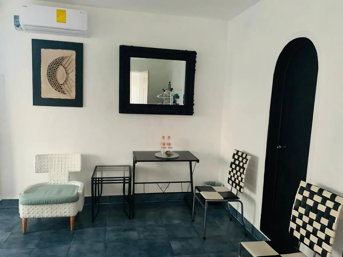 The Quetzal Bed and Breakfast Κανκούν