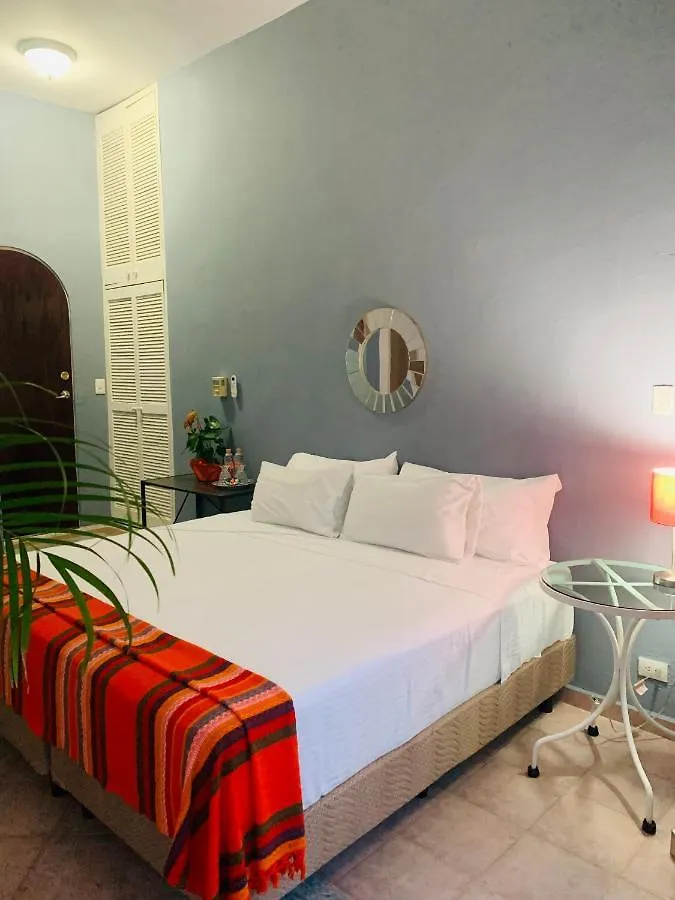 The Quetzal Bed and Breakfast Κανκούν