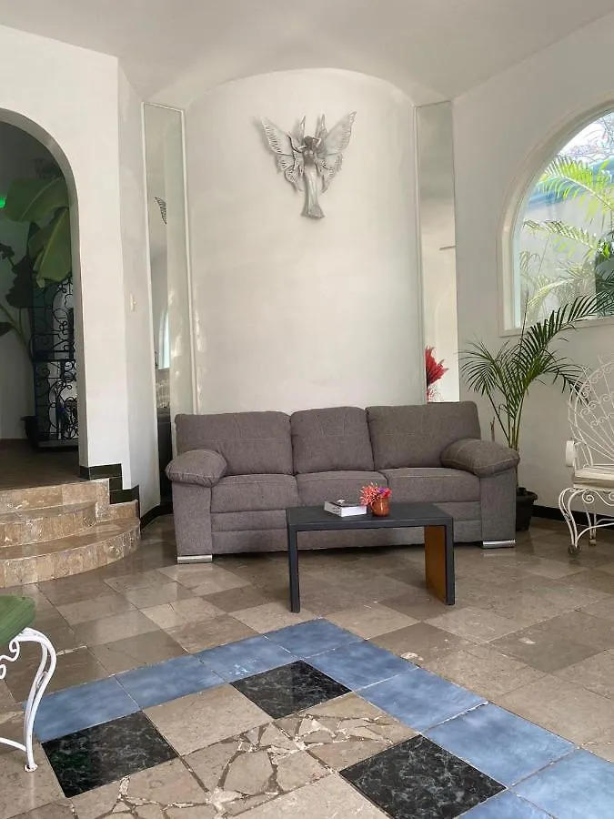 Bed and Breakfast The Quetzal Cancún Bed & Breakfast